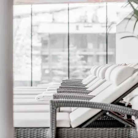 Apartahotel The Deluxe By Regina