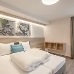 The Deluxe By Regina Hotel apartamentowy