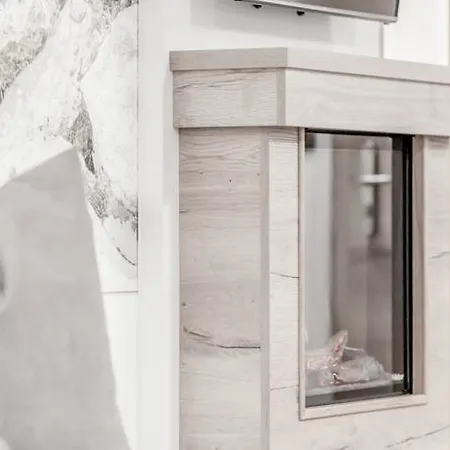 The Deluxe By Regina 公寓式酒店