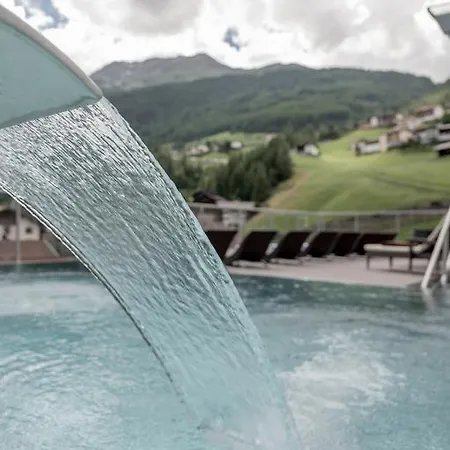 The Deluxe By Regina 公寓式酒店