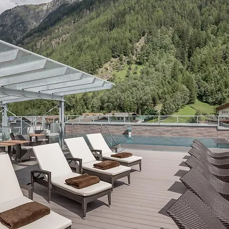 Aparthotel The Deluxe By Regina 4*